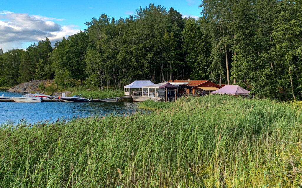 Sjöboden restaurang vid vattnet vid Djurönäset.