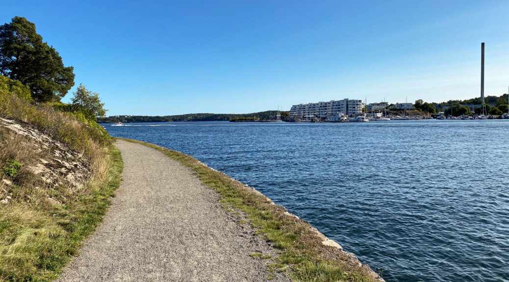 Promenad vid vattnet på Lidingö