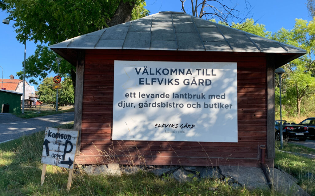 Elfviks gård skylt