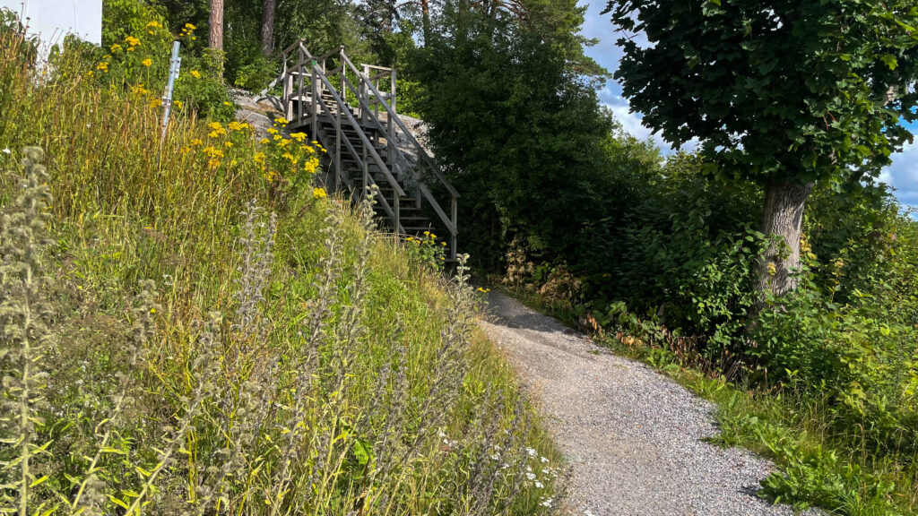 Första delen av vår promenad mot Vaxholm.